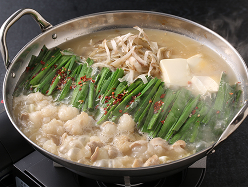 国産牛もつを使用した博多牛もつ鍋